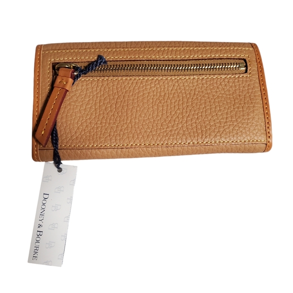 Dooney and Bourke Wallet NWT - Picture 2 of 7